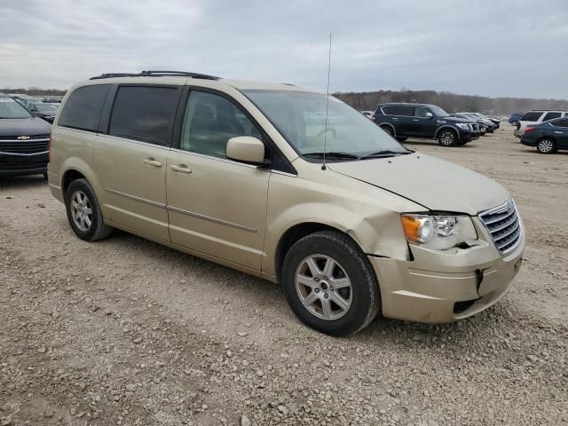 2010 Chrysler Town & Country Touring