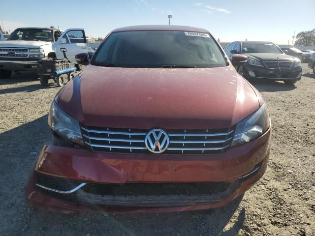 2015 Volkswagen Passat SE