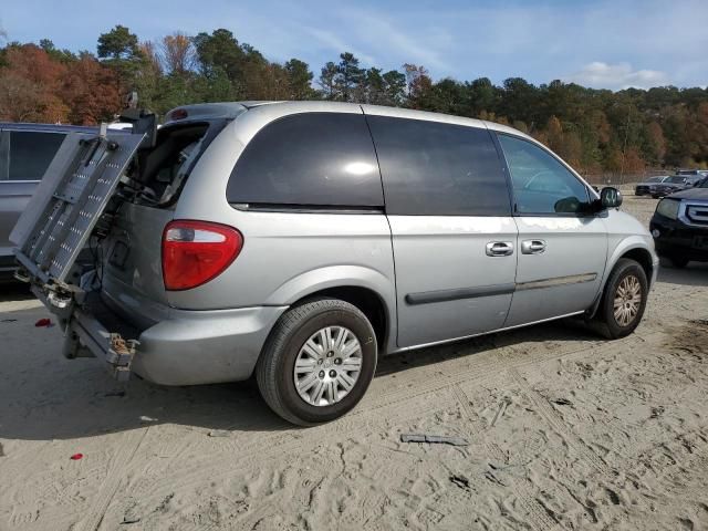 2005 Chrysler Town & Country