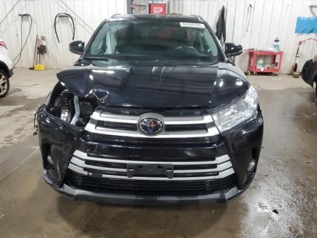 2019 Toyota Highlander SE