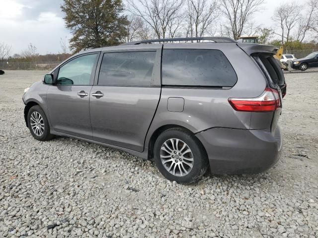 2019 Toyota Sienna XLE