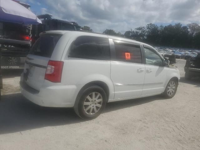 2016 Chrysler Town & Country Touring