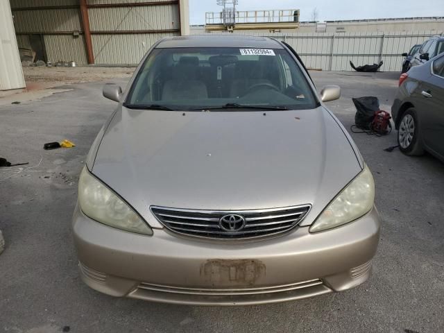 2005 Toyota Camry LE