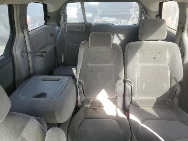 2005 Toyota Sienna CE