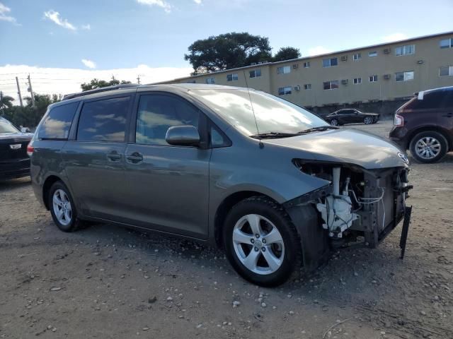 2011 Toyota Sienna LE