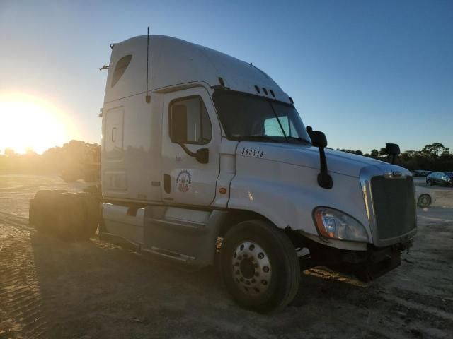 2012 Freightliner Cascadia 125