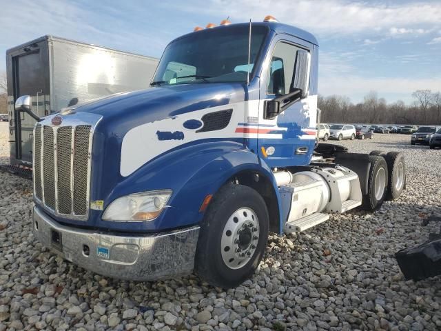 2016 Peterbilt 579