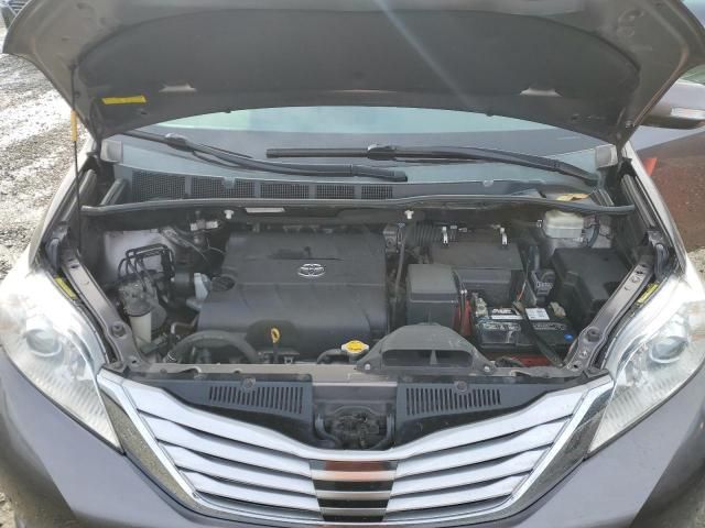 2014 Toyota Sienna XLE