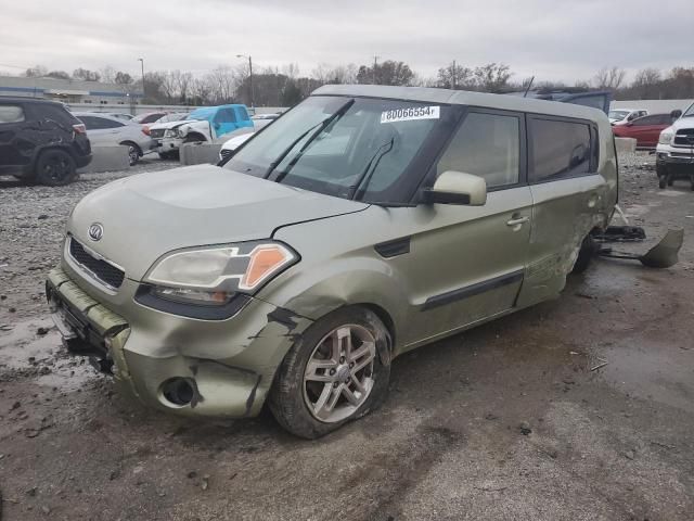 2011 KIA Soul +