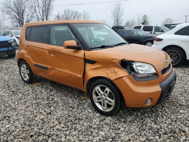 2011 KIA Soul +