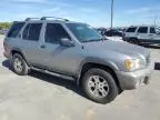 2000 Nissan Pathfinder LE