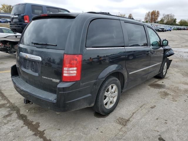 2010 Chrysler Town & Country Touring Plus