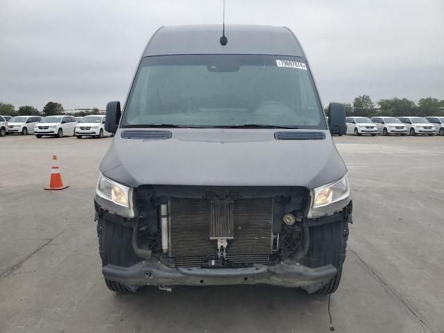 2022 Mercedes-Benz Sprinter 2500