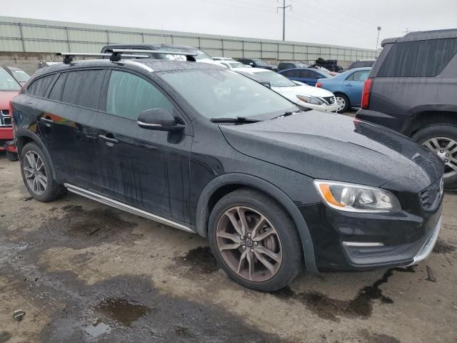 2015 Volvo V60 Cross Country Premier