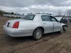 1999 Lincoln Town Car Signature