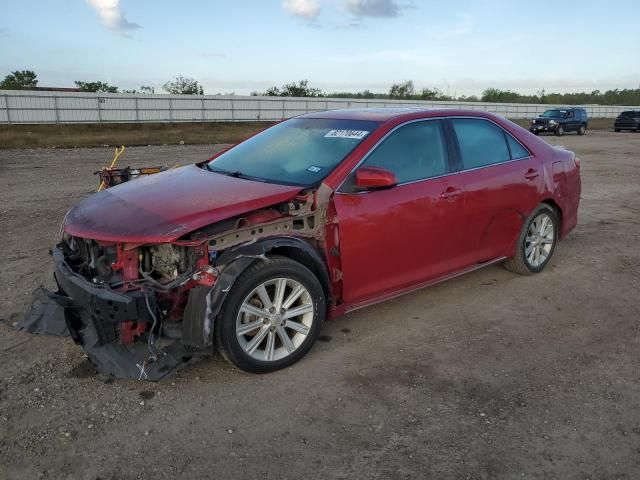 2014 Toyota Camry Hybrid