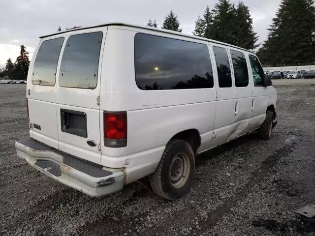 2004 Ford Econoline E350 Super Duty Wagon