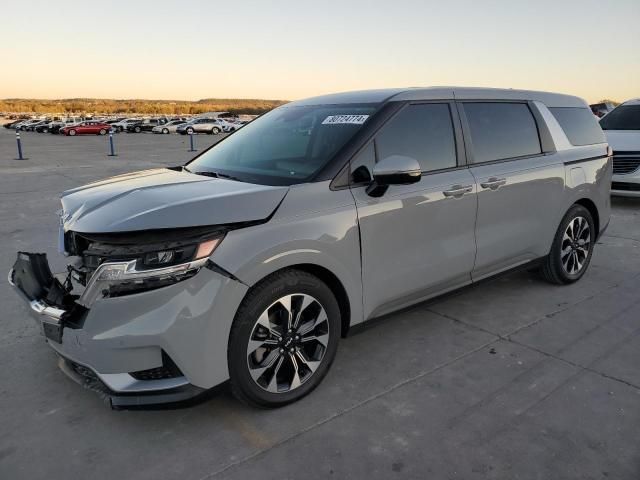 2022 KIA Carnival EX