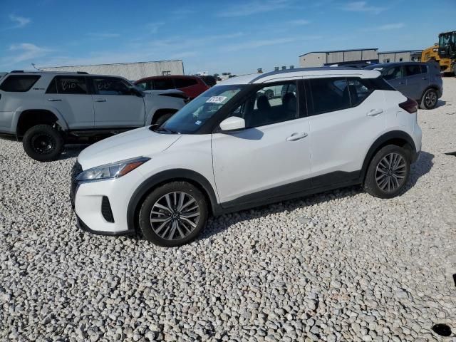 2022 Nissan Kicks SV