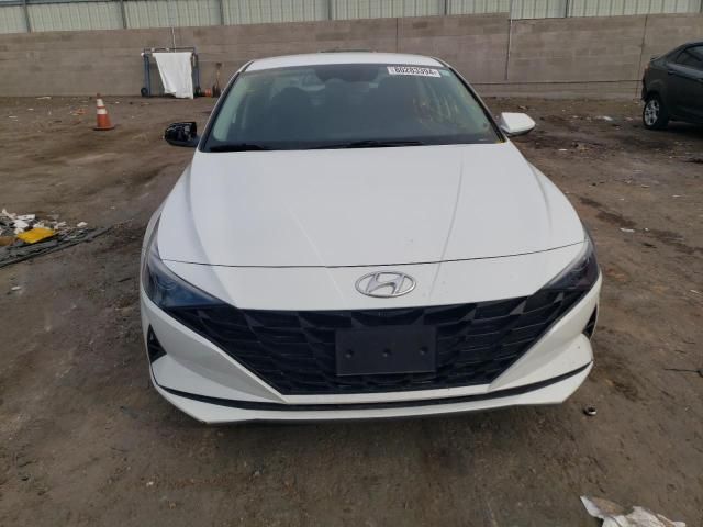 2021 Hyundai Elantra SE