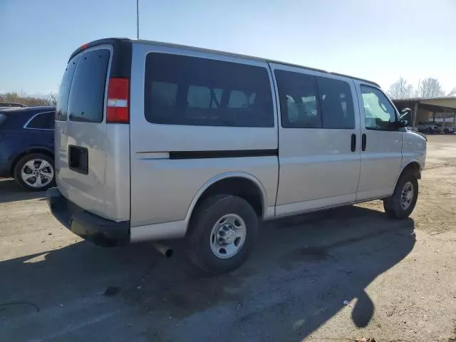 2020 Chevrolet Express G2500