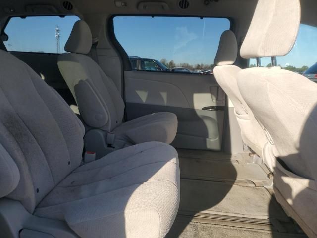 2012 Toyota Sienna LE