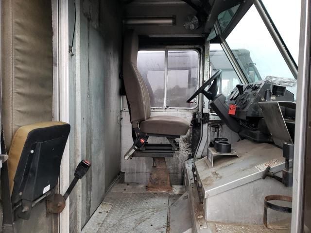 2009 Freightliner Chassis M Line WALK-IN Van