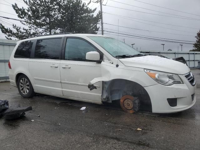 2012 Volkswagen Routan SE