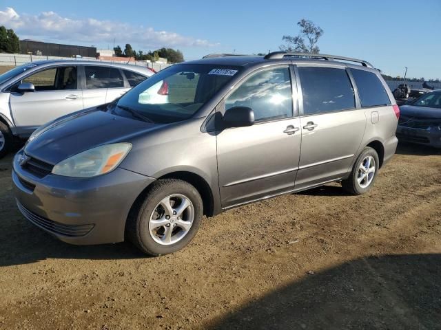 2005 Toyota Sienna CE