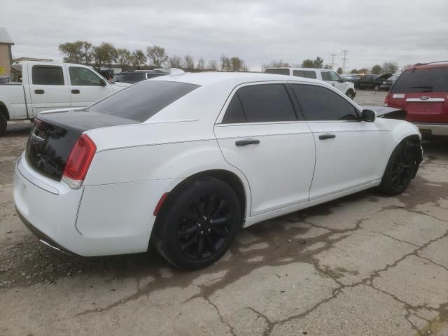 2015 Chrysler 300 Limited