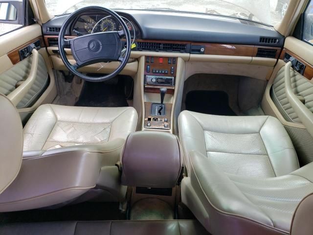 1990 Mercedes-Benz 300 SE