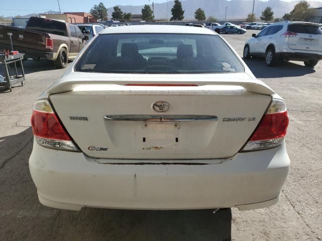 2005 Toyota Camry LE