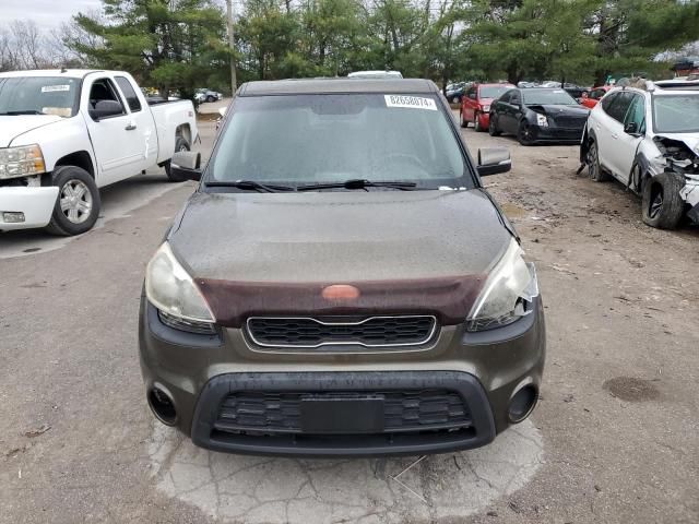 2013 KIA Soul +