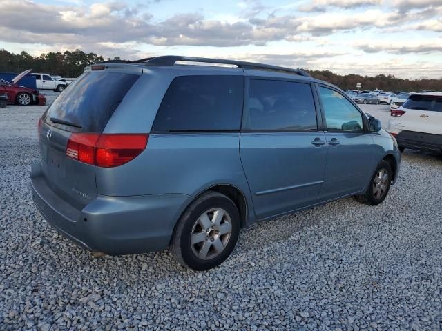 2004 Toyota Sienna XLE