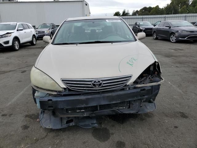 2005 Toyota Camry LE