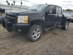 Salvage trucks for sale at Mercedes, TX auction: 2007 Chevrolet Silverado K1500 Crew Cab