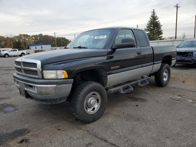 1999 Dodge RAM 2500