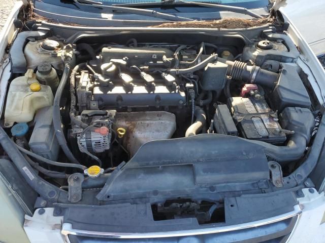 2004 Nissan Altima Base