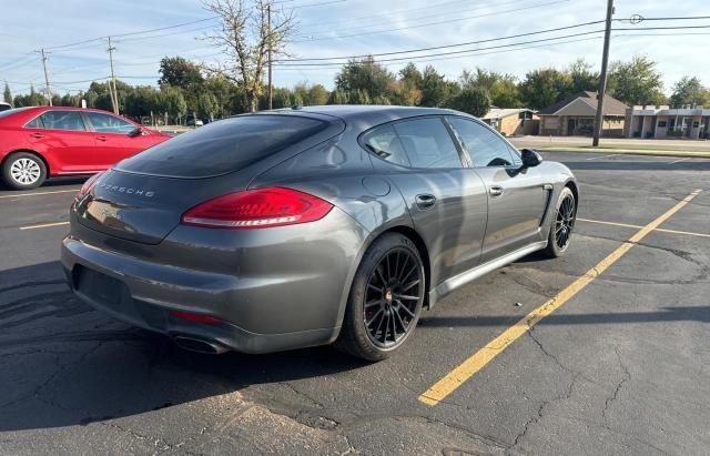 2014 Porsche Panamera 2