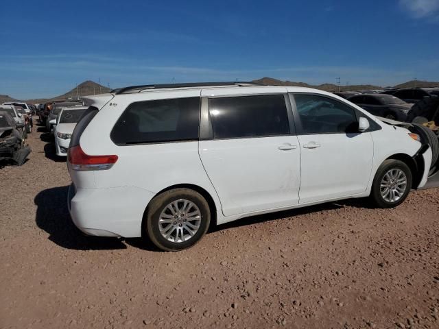 2014 Toyota Sienna XLE