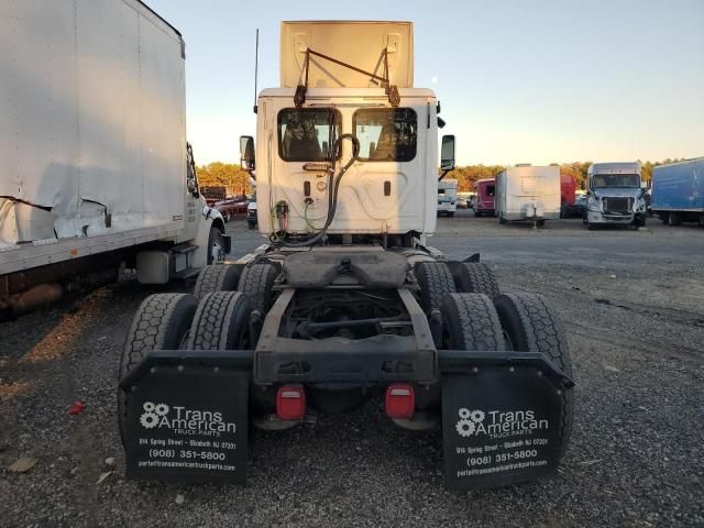 2019 Freightliner Cascadia 125