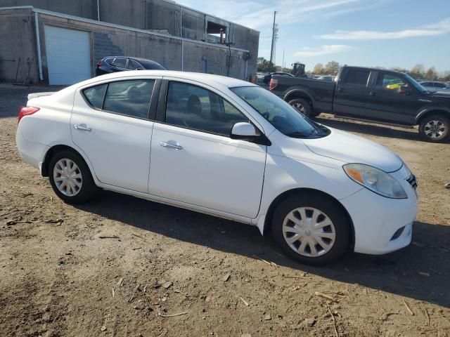 2013 Nissan Versa S