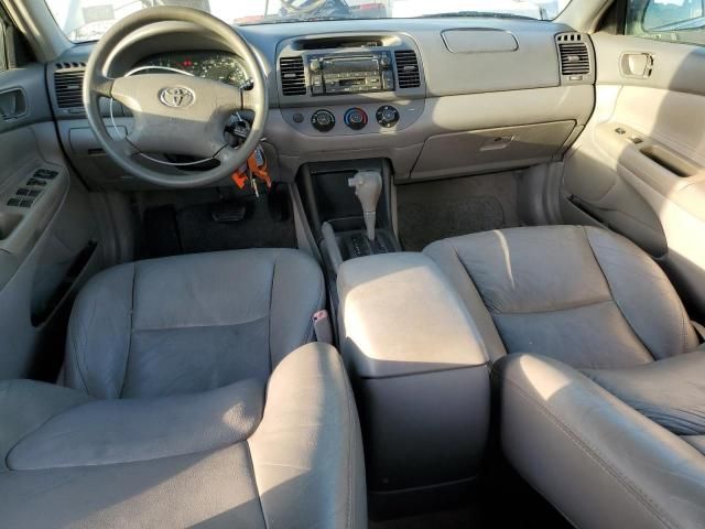 2004 Toyota Camry LE