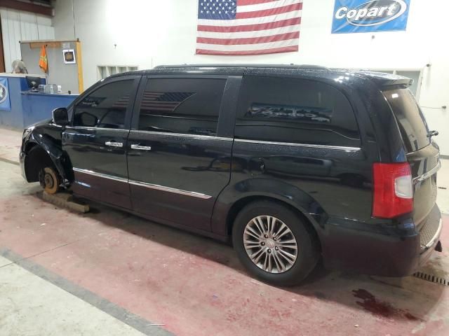 2013 Chrysler Town & Country Touring L