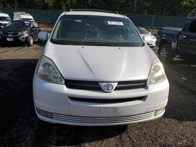 2004 Toyota Sienna XLE