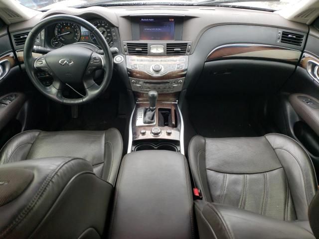 2016 Infiniti Q70 3.7