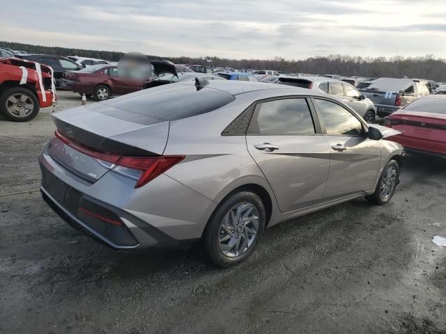 2024 Hyundai Elantra Blue