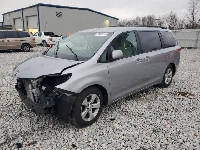 2011 Toyota Sienna LE