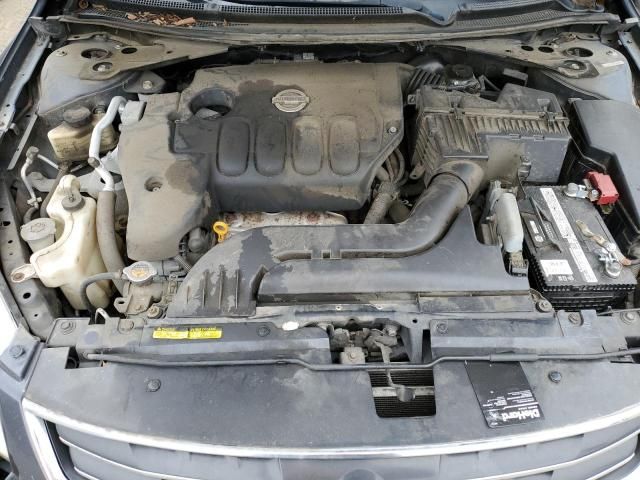 2010 Nissan Altima Base