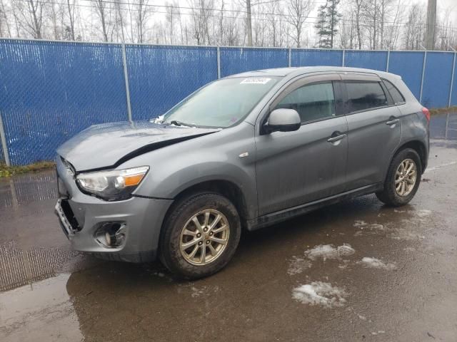 2015 Mitsubishi RVR SE